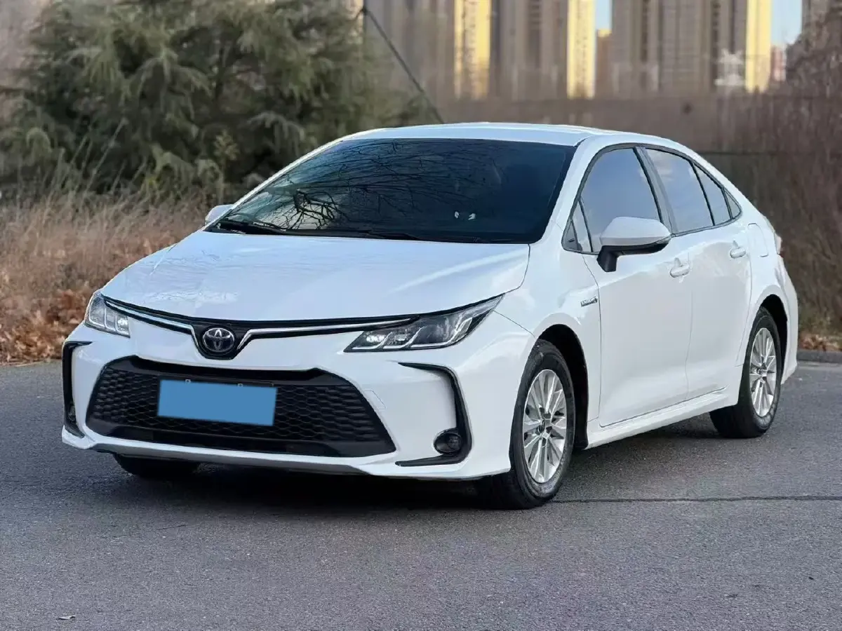 2023 Toyota Corolla 1.8L 98HP L4 E-CVT Hybrid