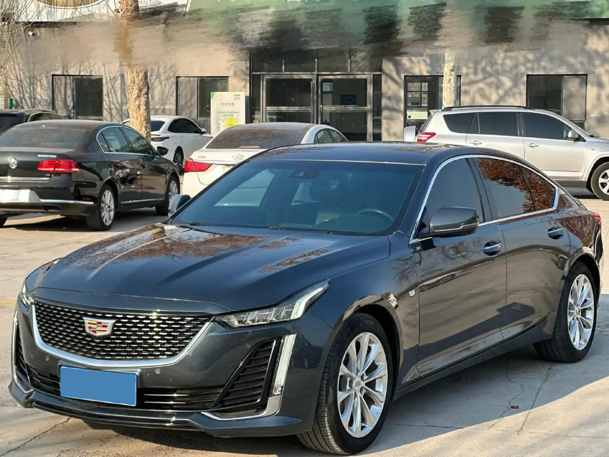 2020 Cadillac CT5 2.0T 241HP L4 10AT