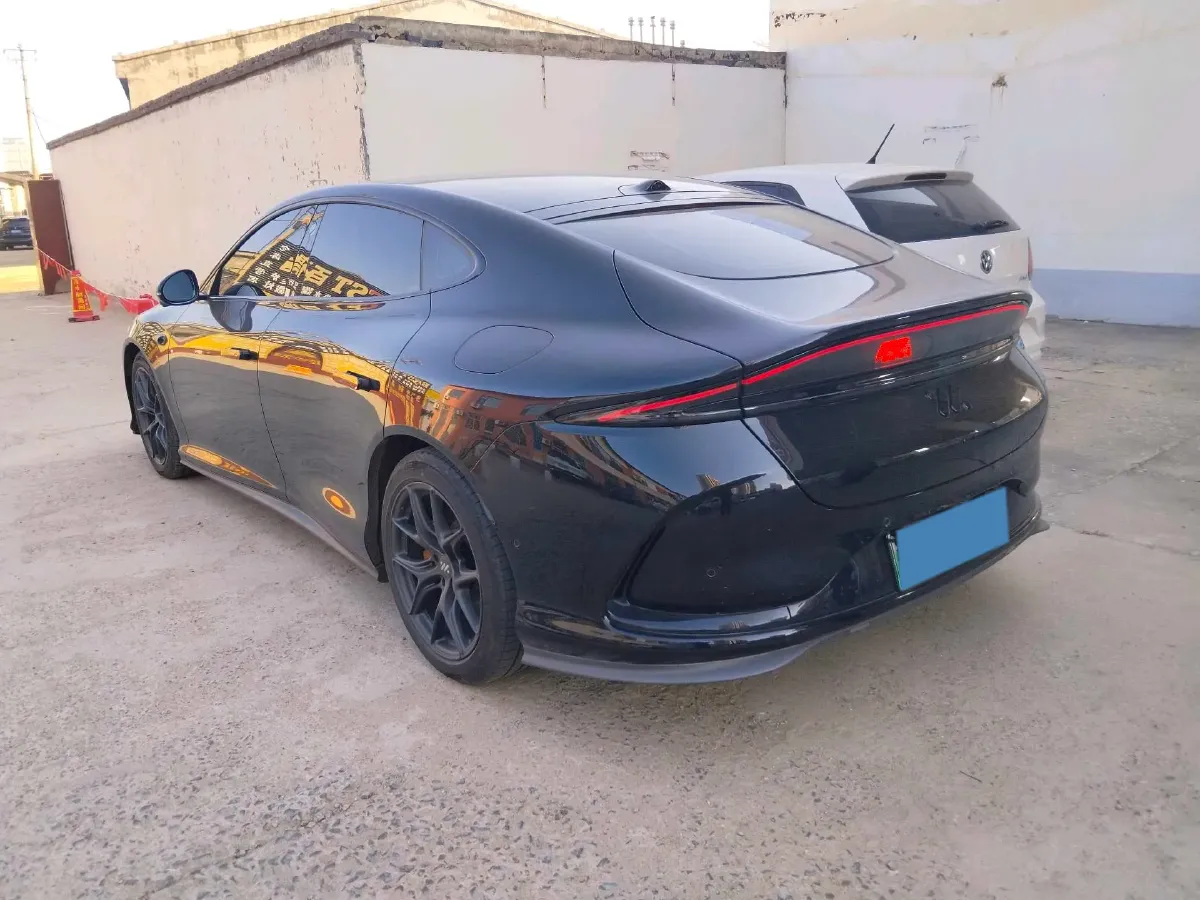 2024 IM L6 BEV 75KWH,autocango,china used car exporter,china ev exporter,chinese used car exporter,chinese used ev exporter