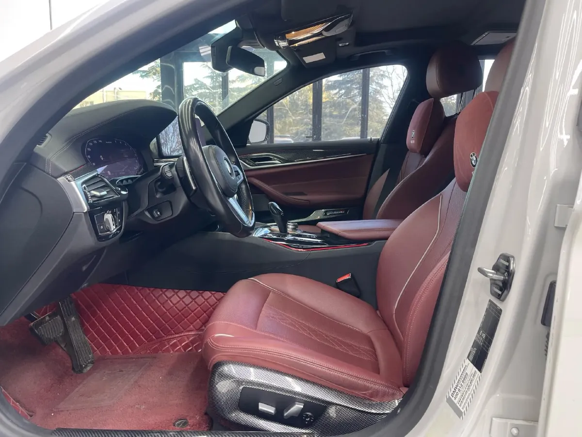 2021 BMW 5 Series 2.0T 252HP L4 8AT,autocango,china used car exporter,china ev exporter,chinese used car exporter,chinese used ev exporter