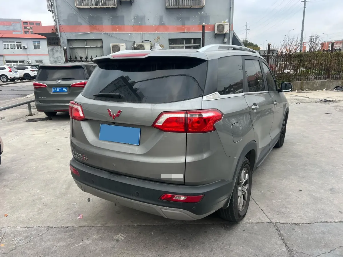2018 WuLing HongGuang S3 1.5T 150HP L4 6MT,autocango,china used car exporter,china ev exporter,chinese used car exporter,chinese used ev exporter