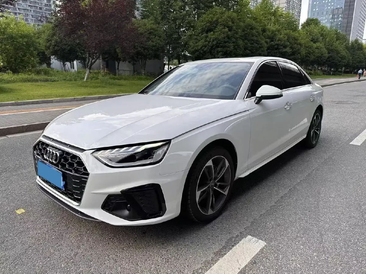 2020 Audi A4L 2.0T 190HP L4 7DCT