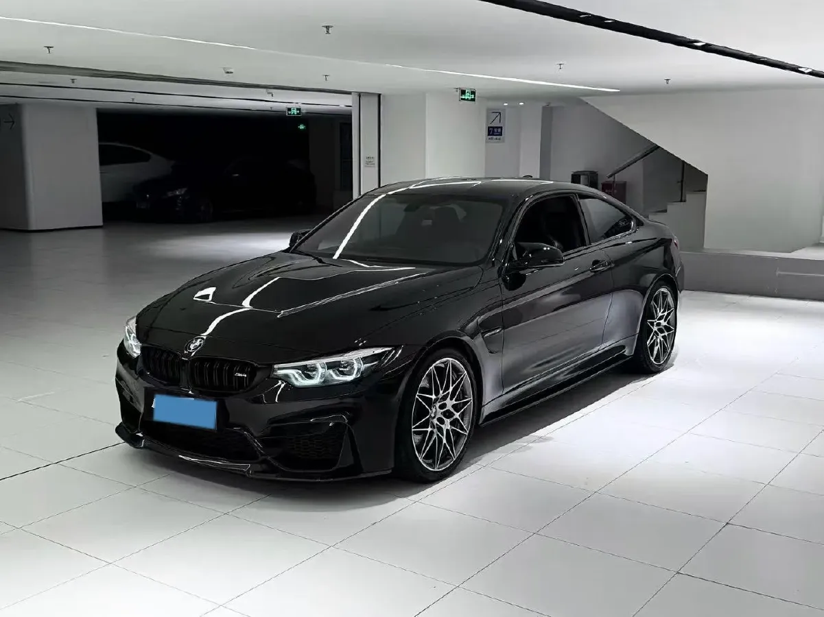 2019 BMW M4 3.0T 450HP L6 7DCT,autocango,china used car exporter,china ev exporter,chinese used car exporter,chinese used ev exporter