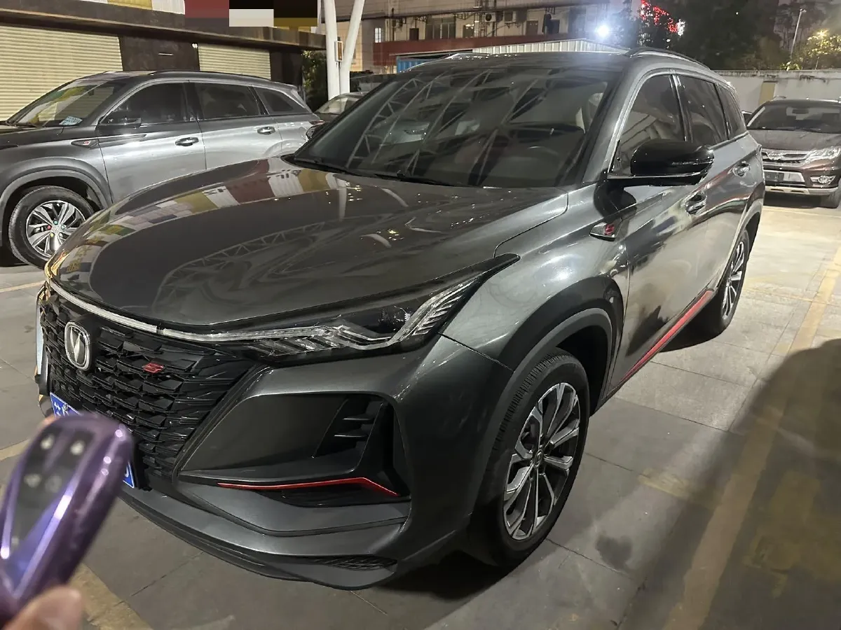 2022 ChangAn CS75 Plus 2.0T 233HP L4 8AT,autocango,china used car exporter,china ev exporter,chinese used car exporter,chinese used ev exporter