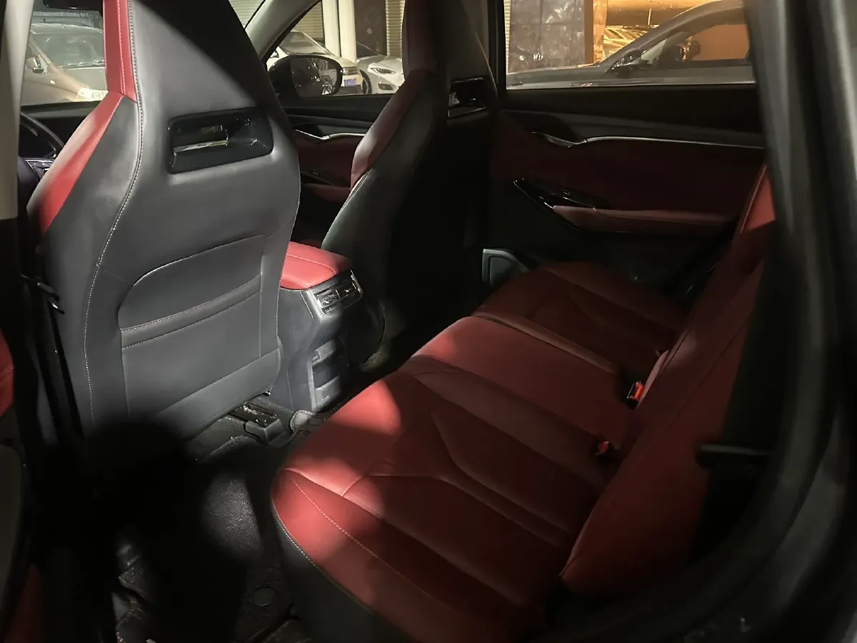 2022 ChangAn CS75 Plus 2.0T 233HP L4 8AT,autocango,china used car exporter,china ev exporter,chinese used car exporter,chinese used ev exporter