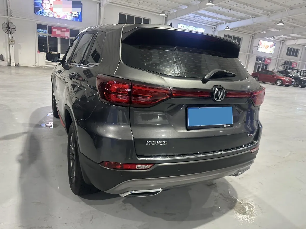 2023 ChangAn CS75 1.5T 188HP L4 6MT,autocango,china used car exporter,china ev exporter,chinese used car exporter,chinese used ev exporter