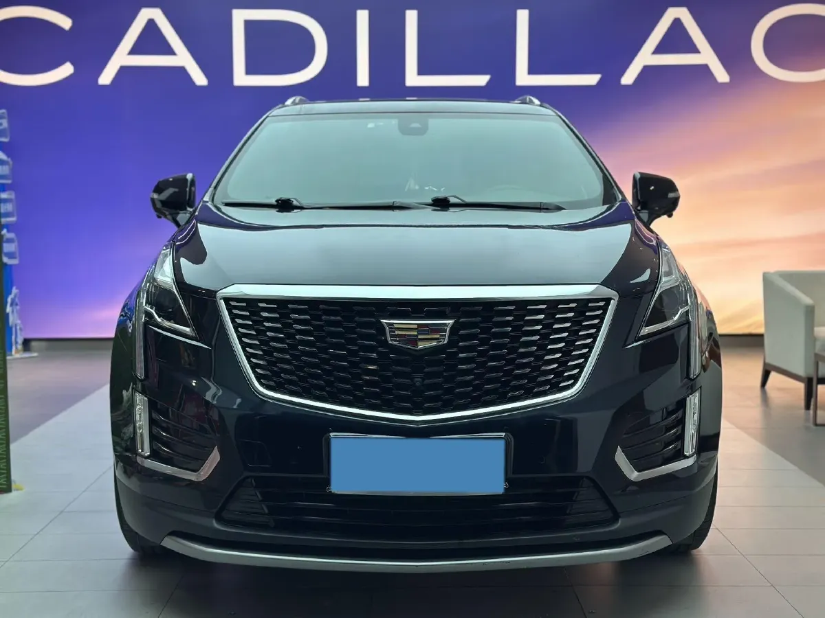 2022 Cadillac XT5 2.0T 237HP L4 9AT,autocango,china used car exporter,china ev exporter,chinese used car exporter,chinese used ev exporter