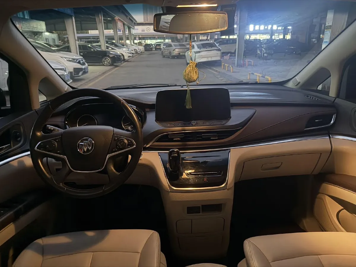 2021 Buick GL8 2.0T 237HP L4 9AT,autocango,china used car exporter,china ev exporter,chinese used car exporter,chinese used ev exporter