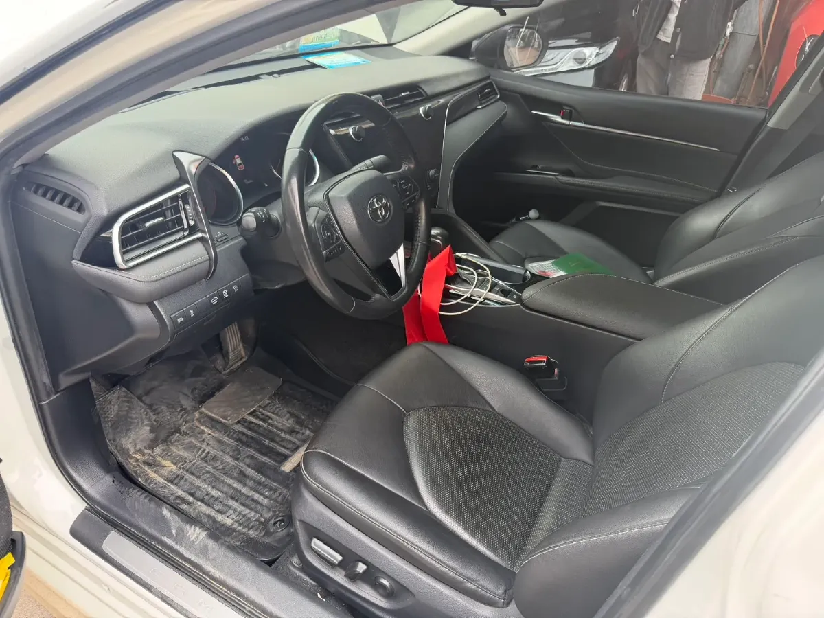 2019 Toyota Camry 2.5L 209HP L4 8AT,autocango,china used car exporter,china ev exporter,chinese used car exporter,chinese used ev exporter