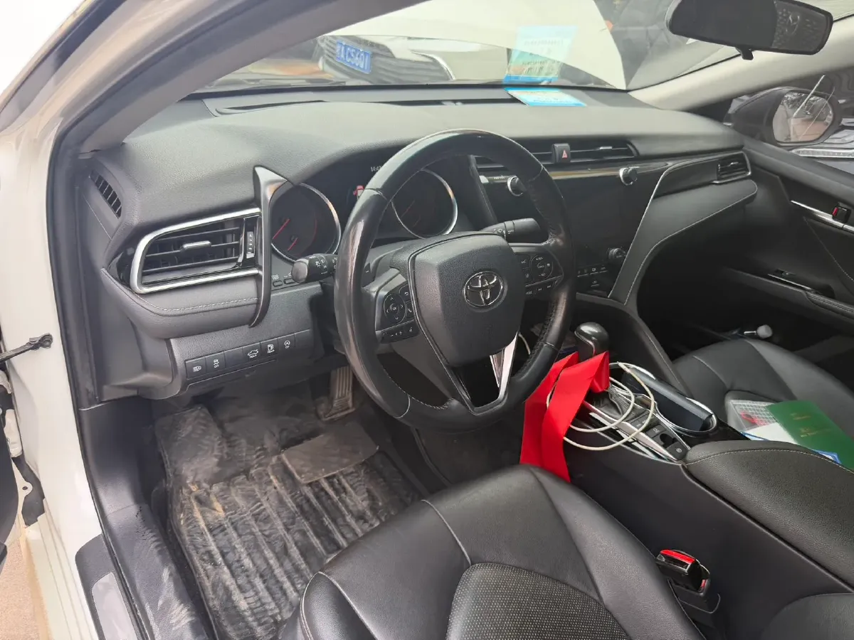 2019 Toyota Camry 2.5L 209HP L4 8AT,autocango,china used car exporter,china ev exporter,chinese used car exporter,chinese used ev exporter