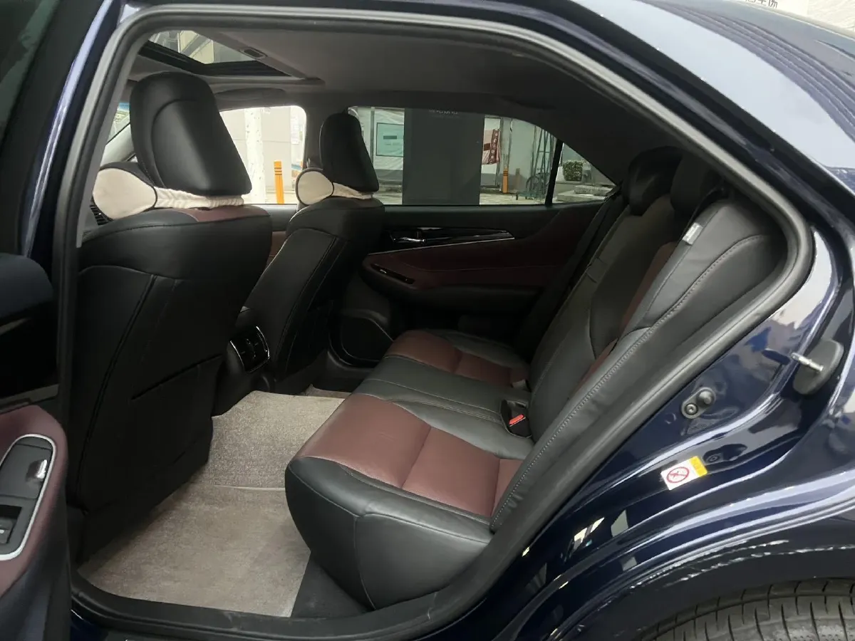 2018 Toyota Highlander 2.0T 220HP L4 6AT,autocango,china used car exporter,china ev exporter,chinese used car exporter,chinese used ev exporter