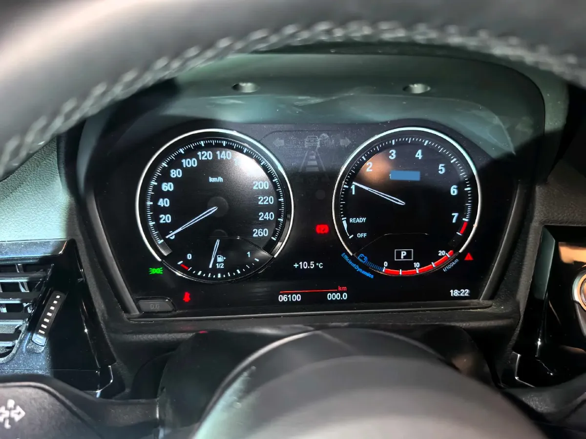 2022 BMW 1 Series 1.5T 140HP L3 7DCT,autocango,china used car exporter,china ev exporter,chinese used car exporter,chinese used ev exporter