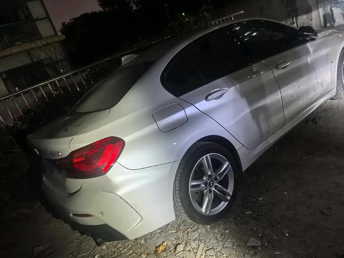 2022 BMW 1 Series 1.5T 140HP L3 7DCT,autocango,china used car exporter,china ev exporter,chinese used car exporter,chinese used ev exporter