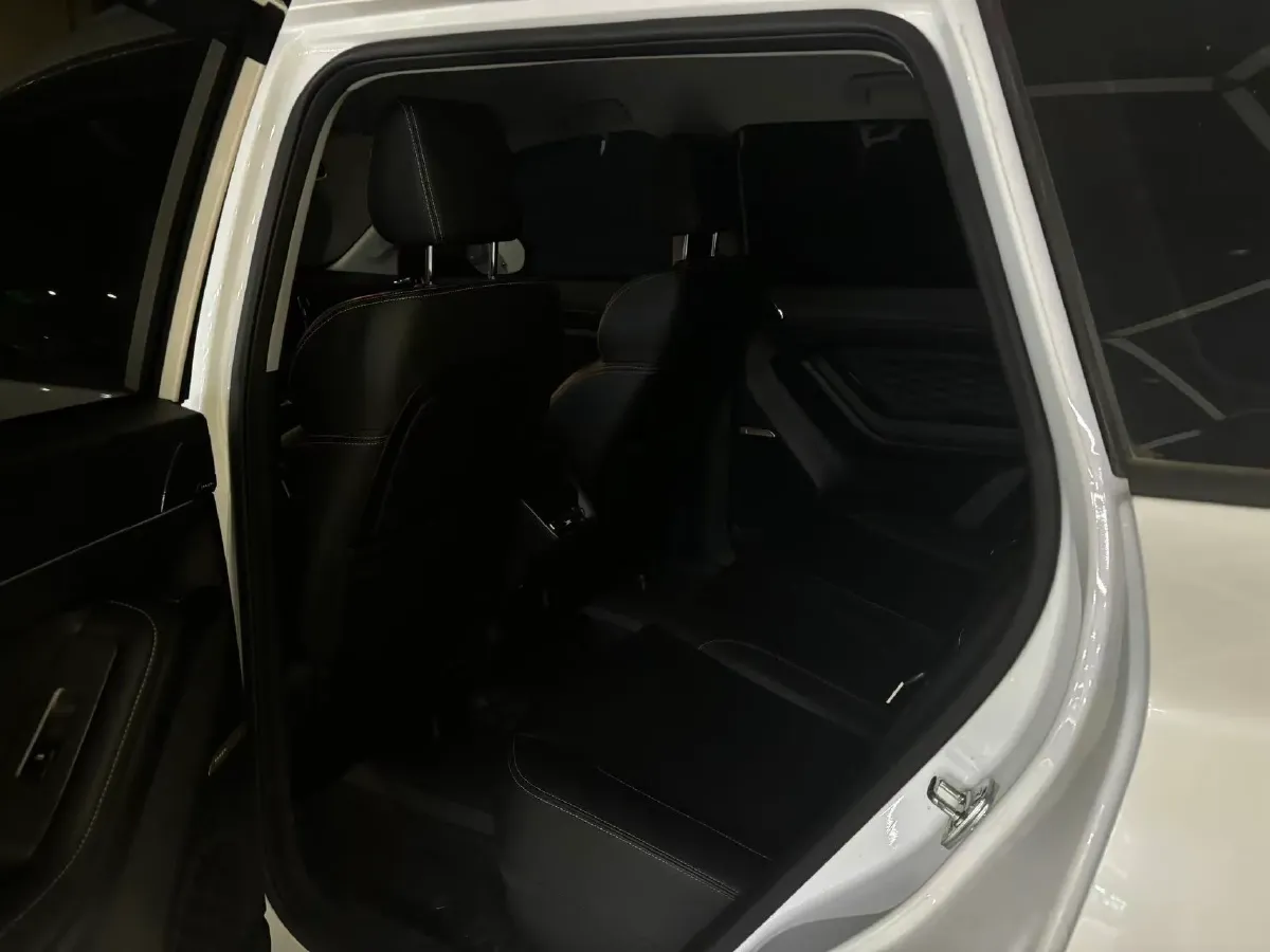 2023 WuLing XingYun 2.0L 136HP L4 1DHT Hybrid 1.8KWH,autocango,china used car exporter,china ev exporter,chinese used car exporter,chinese used ev exporter