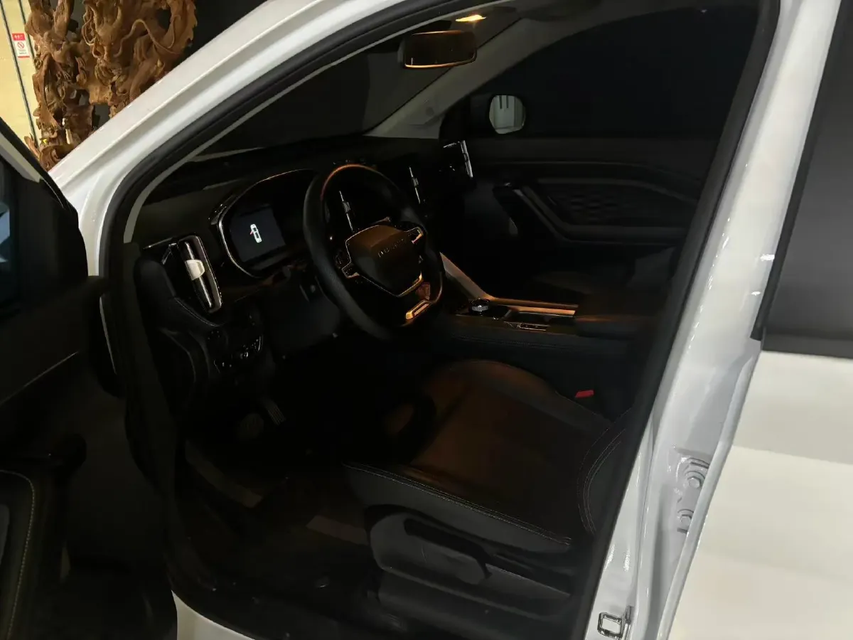 2023 WuLing XingYun 2.0L 136HP L4 1DHT Hybrid 1.8KWH,autocango,china used car exporter,china ev exporter,chinese used car exporter,chinese used ev exporter