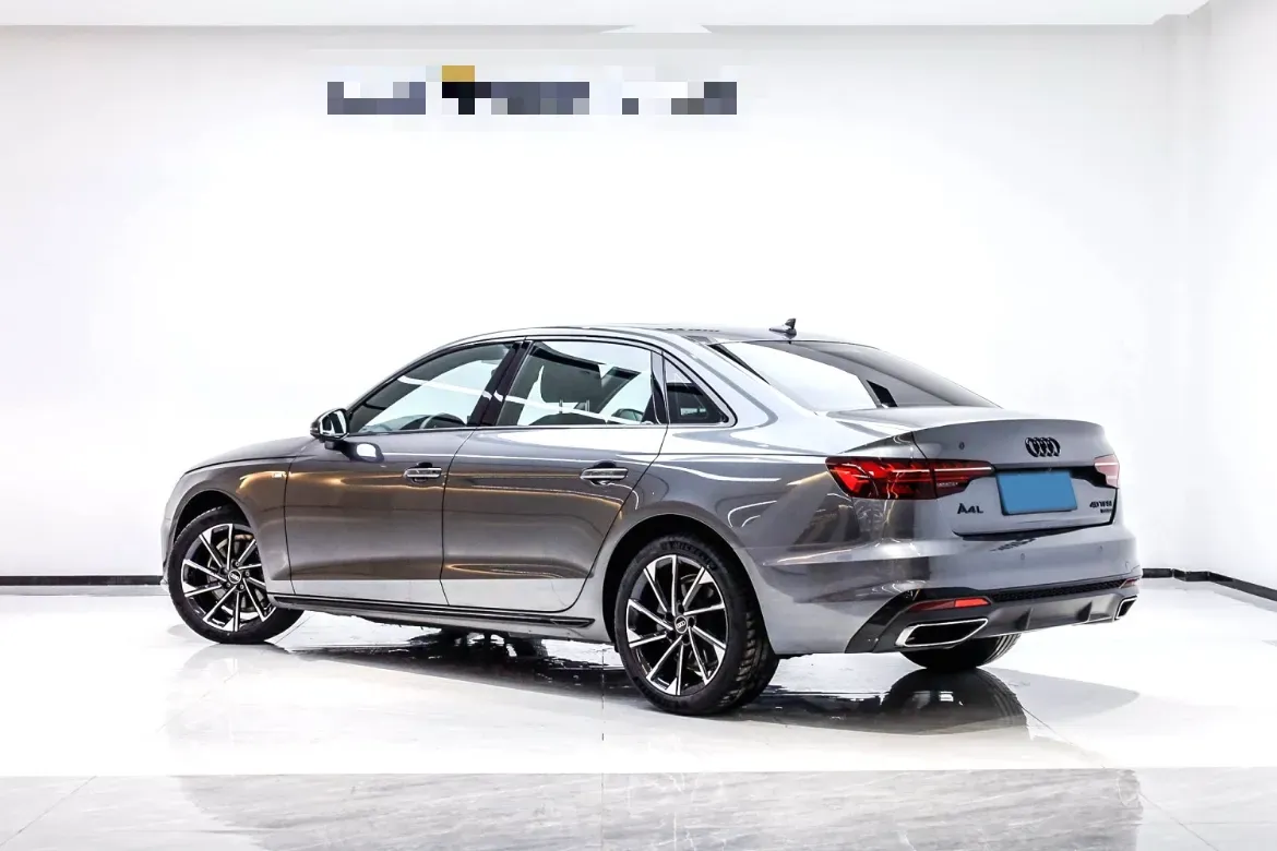 2023 Audi A4L 2.0T 190HP L4 7DCT,autocango,china used car exporter,china ev exporter,chinese used car exporter,chinese used ev exporter