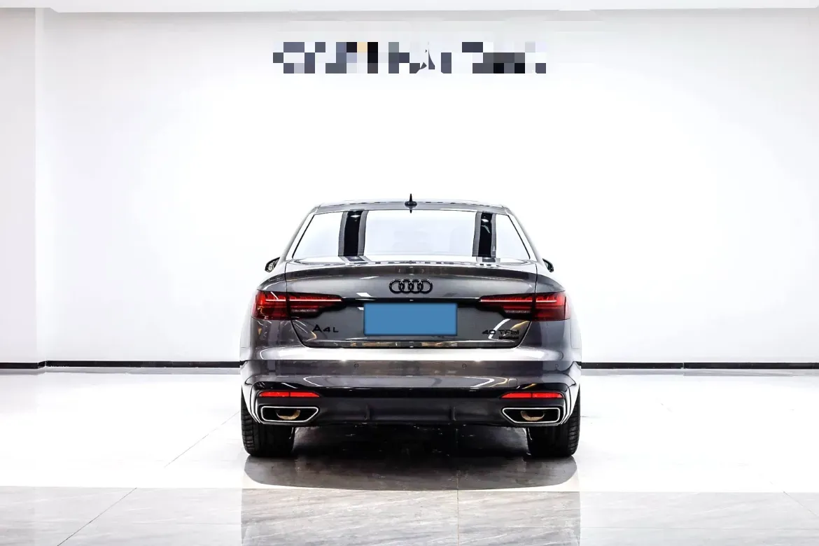 2023 Audi A4L 2.0T 190HP L4 7DCT,autocango,china used car exporter,china ev exporter,chinese used car exporter,chinese used ev exporter
