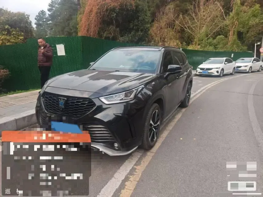 2021 Toyota Crown Kluger 2.5L 192HP L4 E-CVT Hybrid,autocango,china used car exporter,china ev exporter,chinese used car exporter,chinese used ev exporter