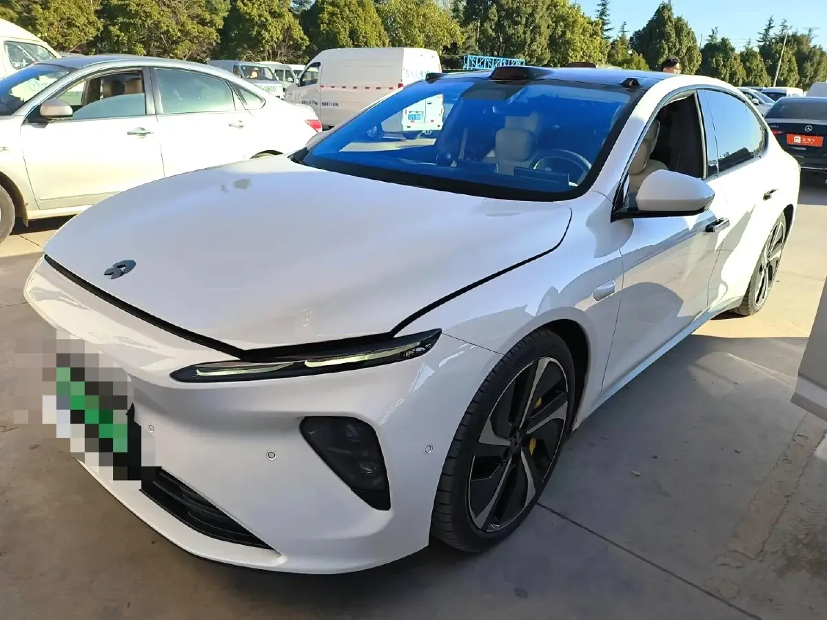 2024 NIO ET7 BEV 75KWH