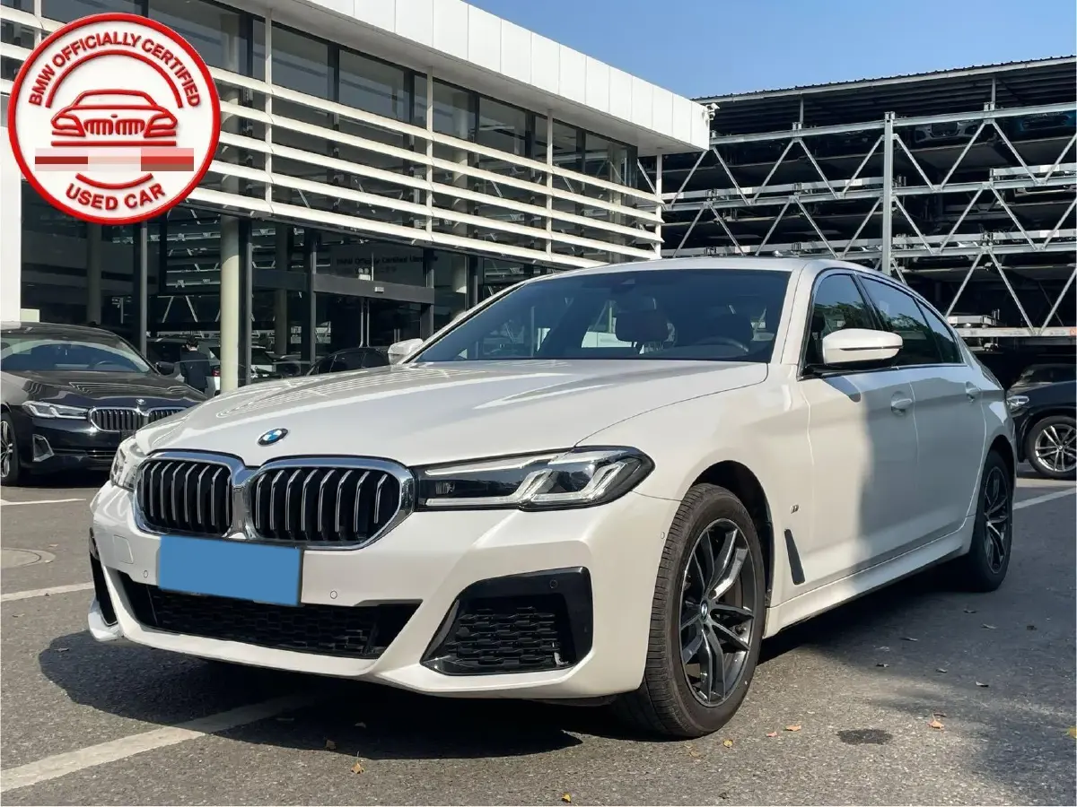 2022 BMW 5 Series 2.0T 184HP L4 8AT