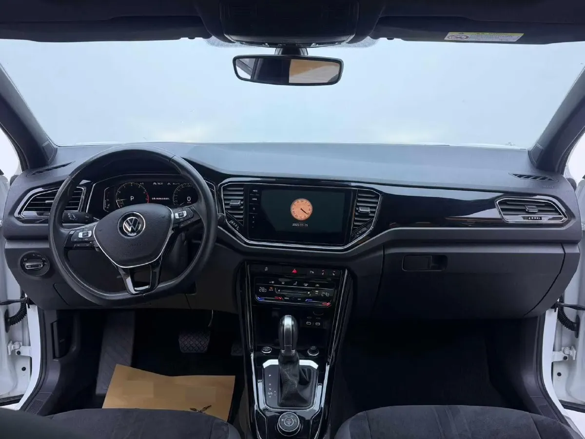 2021 Volkswagen T-Roc 1.4T 150HP L4 7DCT,autocango,china used car exporter,china ev exporter,chinese used car exporter,chinese used ev exporter