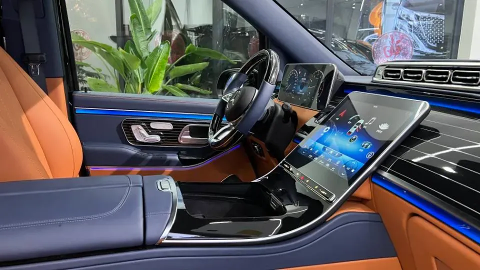 2024 Mercedes-Benz Vito 2.0T 231HP L4 9AT,autocango,china used car exporter,china ev exporter,chinese used car exporter,chinese used ev exporter