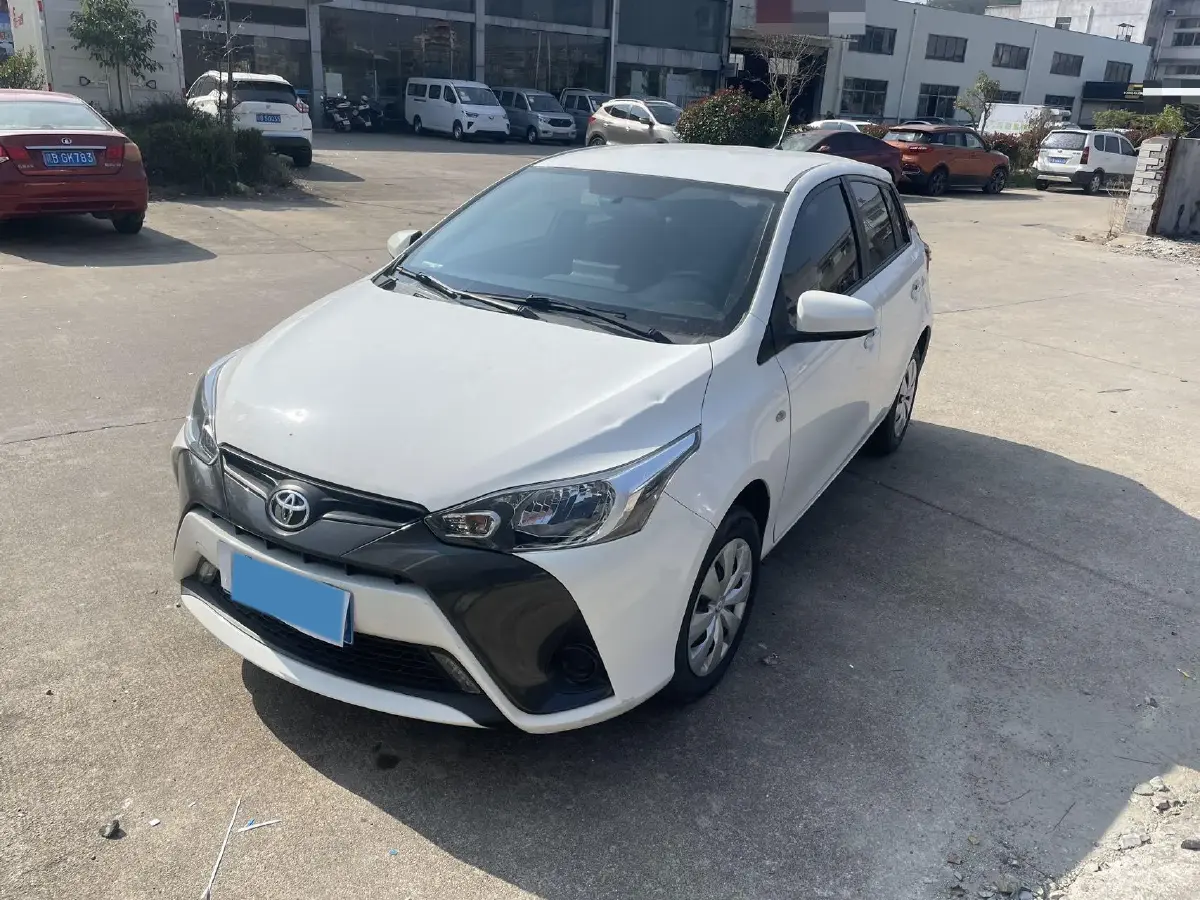 2020 Toyota Yaris L 1.5L 110HP L4 CVT