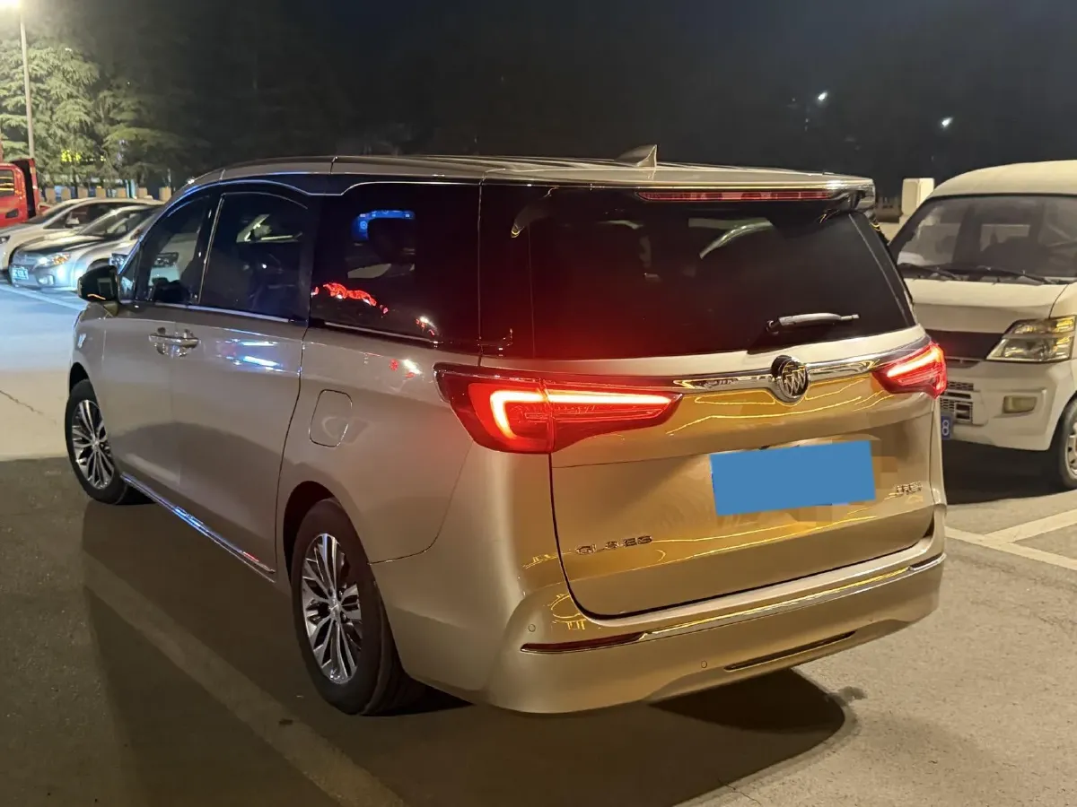 2023 Buick GL8 2.0T 237HP L4 9AT,autocango,china used car exporter,china ev exporter,chinese used car exporter,chinese used ev exporter