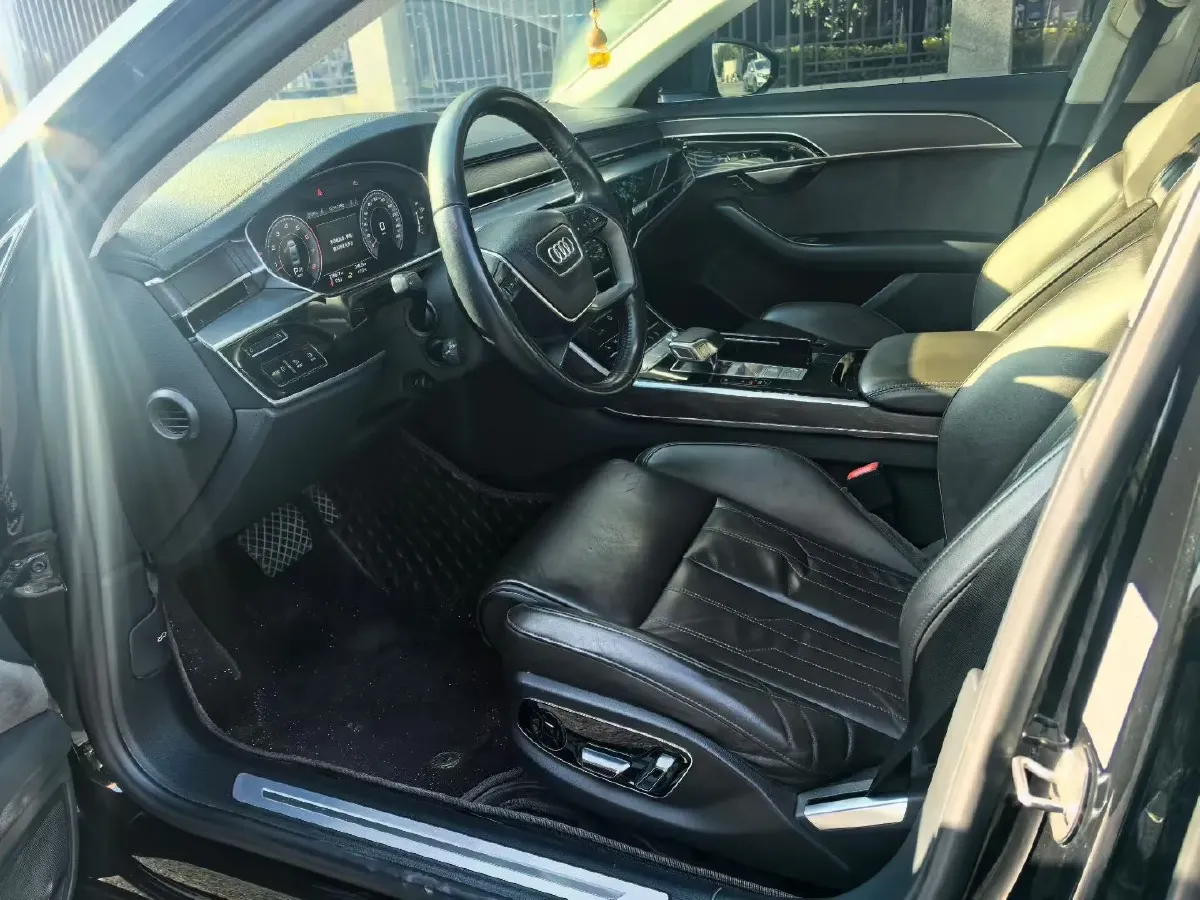 2019 Audi A8 3.0T 286HP V6 8AT,autocango,china used car exporter,china ev exporter,chinese used car exporter,chinese used ev exporter