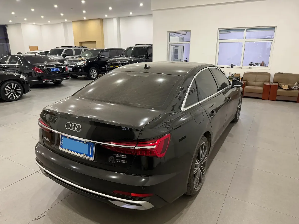2023 Audi A6L 2.0T 190HP L4 7DCT,autocango,china used car exporter,china ev exporter,chinese used car exporter,chinese used ev exporter