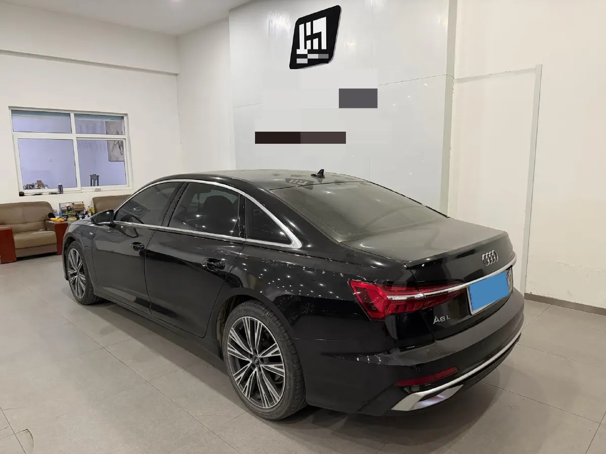 2023 Audi A6L 2.0T 190HP L4 7DCT,autocango,china used car exporter,china ev exporter,chinese used car exporter,chinese used ev exporter