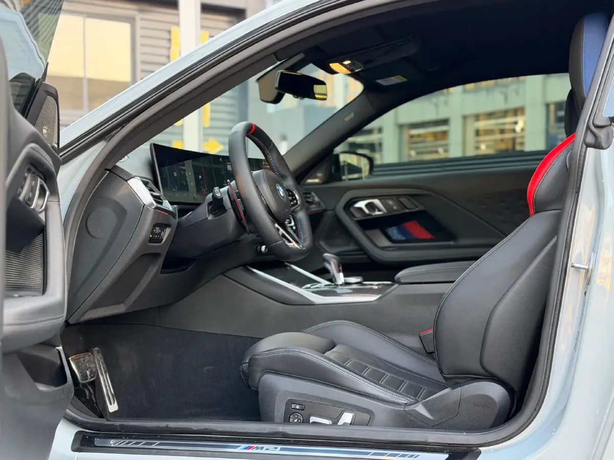 2023 BMW M2 3.0T 460HP L6 8AT,autocango,china used car exporter,china ev exporter,chinese used car exporter,chinese used ev exporter