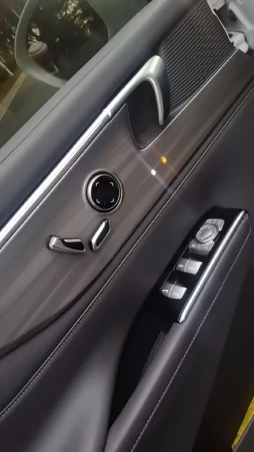 2025 Buick GL8 2.0T 237HP L4 9AT,autocango,china used car exporter,china ev exporter,chinese used car exporter,chinese used ev exporter