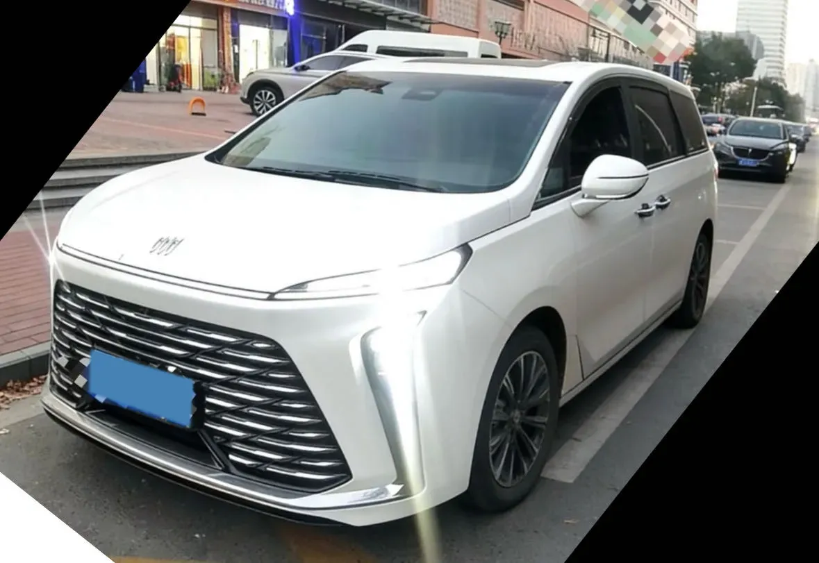 2025 Buick GL8 2.0T 237HP L4 9AT,autocango,china used car exporter,china ev exporter,chinese used car exporter,chinese used ev exporter