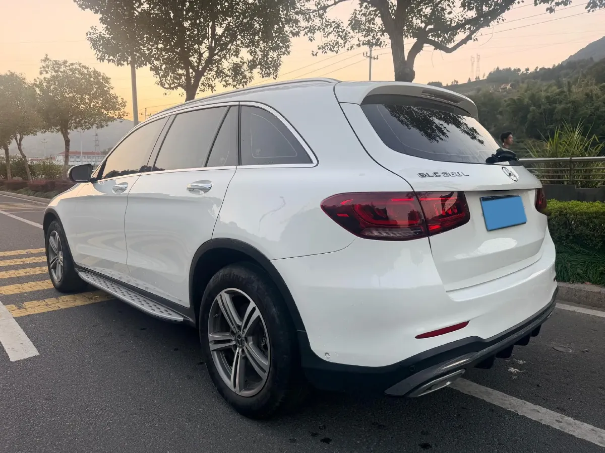 2020 Mercedes-Benz GLC Class 2.0T 197HP L4 9AT,autocango,china used car exporter,china ev exporter,chinese used car exporter,chinese used ev exporter