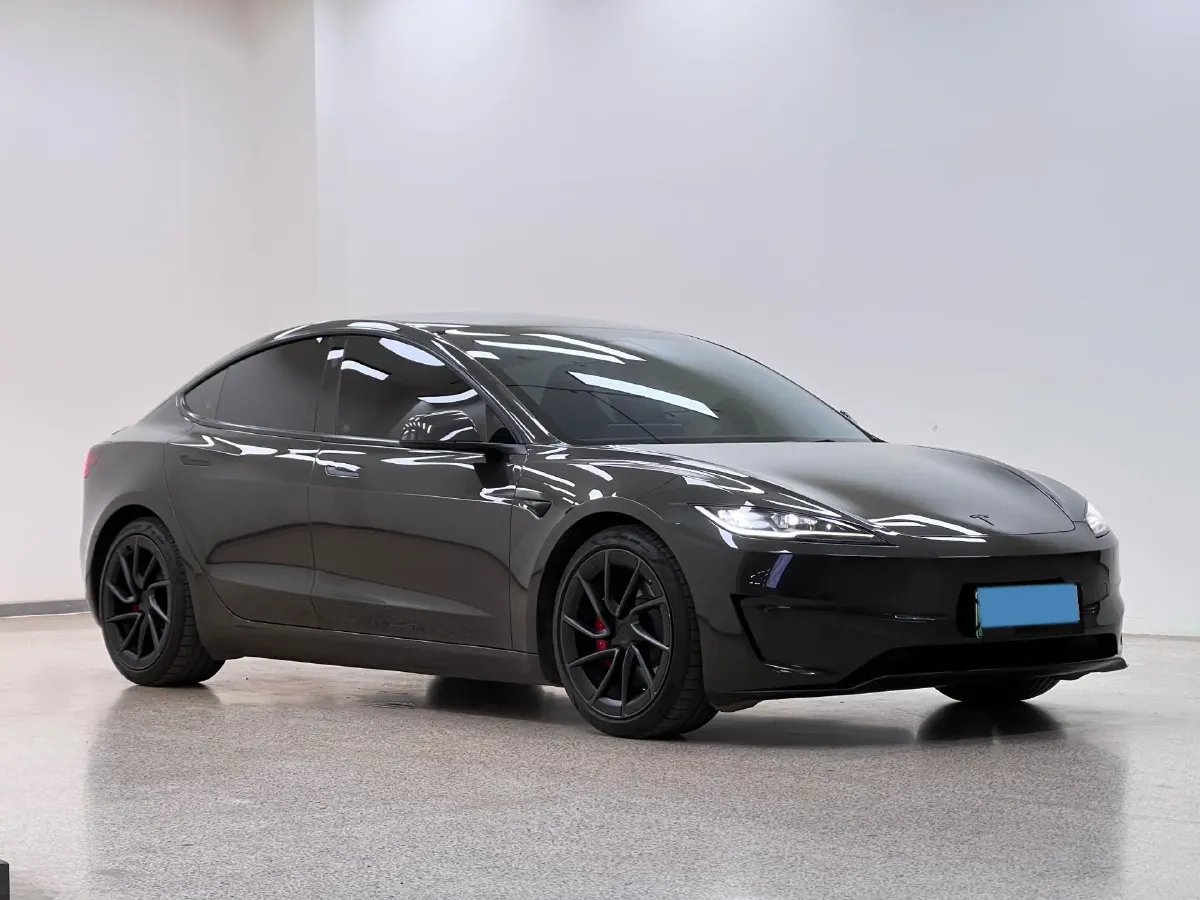 2024 Audi Q3 2.0T 220HP L4 7DCT,autocango,china used car exporter,china ev exporter,chinese used car exporter,chinese used ev exporter