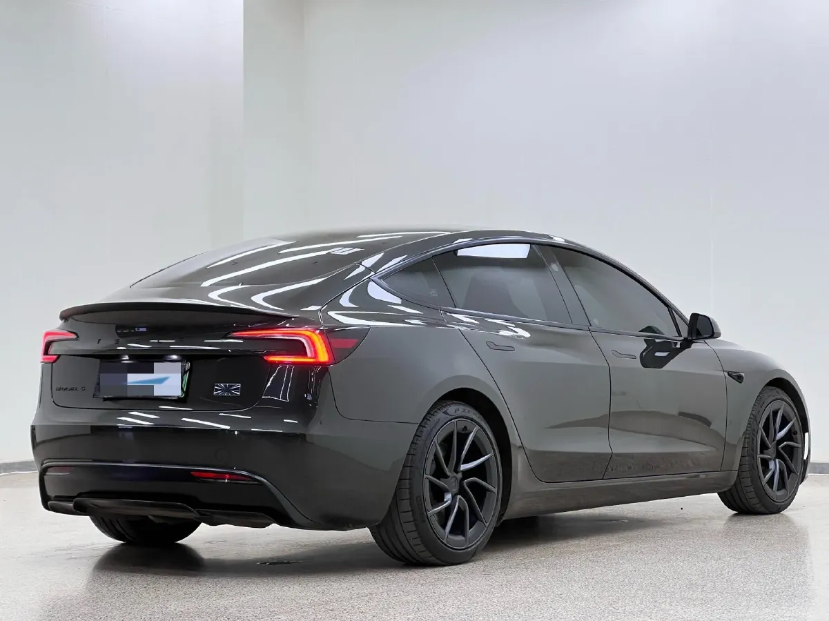 2024 Audi Q3 2.0T 220HP L4 7DCT,autocango,china used car exporter,china ev exporter,chinese used car exporter,chinese used ev exporter