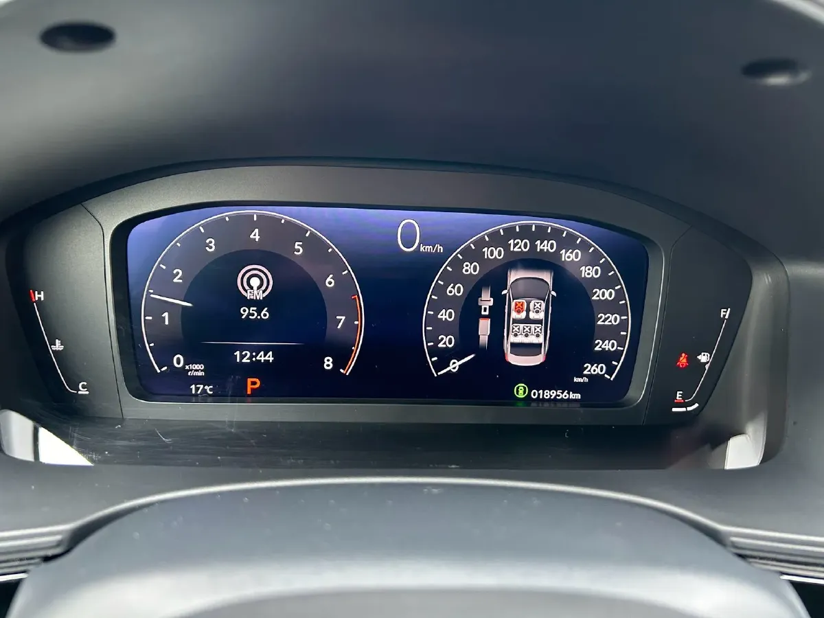 2022 Honda Civic 1.5T 182HP L4 CVT,autocango,china used car exporter,china ev exporter,chinese used car exporter,chinese used ev exporter