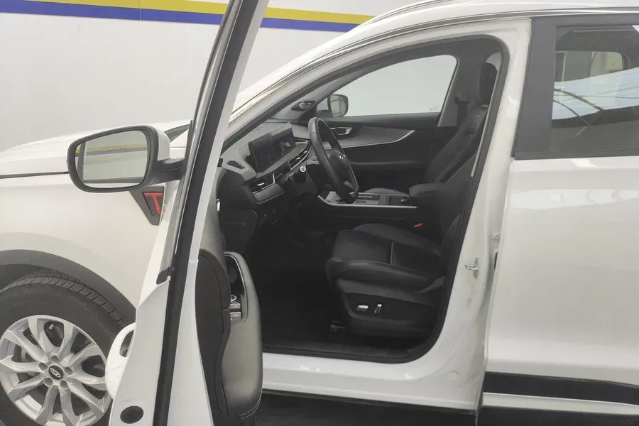 2023 Chery Tiggo 7 Plus 1.5T 156HP L4 CVT,autocango,china used car exporter,china ev exporter,chinese used car exporter,chinese used ev exporter