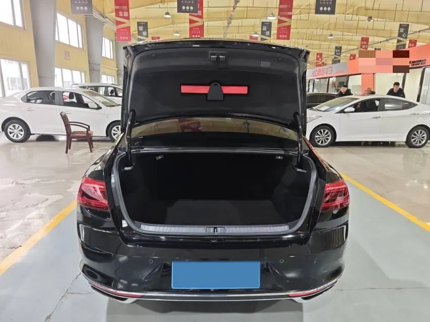 2020 Volkswagen Magotan 2.0T 186HP L4 7DCT,autocango,china used car exporter,china ev exporter,chinese used car exporter,chinese used ev exporter