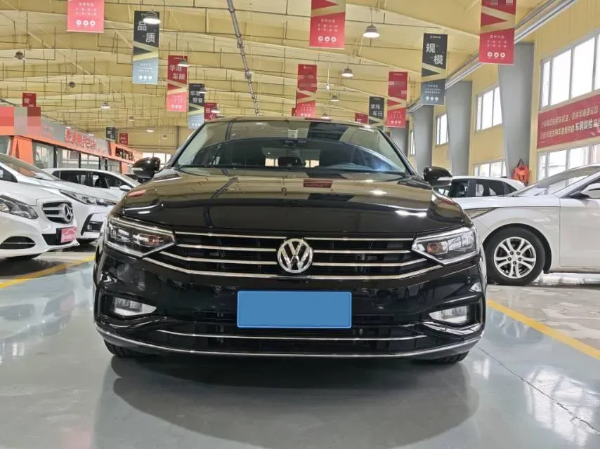 2020 Volkswagen Magotan 2.0T 186HP L4 7DCT,autocango,china used car exporter,china ev exporter,chinese used car exporter,chinese used ev exporter