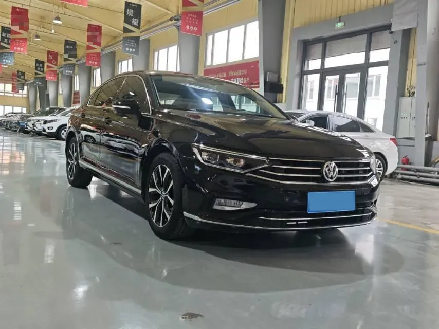 2020 Volkswagen Magotan 2.0T 186HP L4 7DCT,autocango,china used car exporter,china ev exporter,chinese used car exporter,chinese used ev exporter
