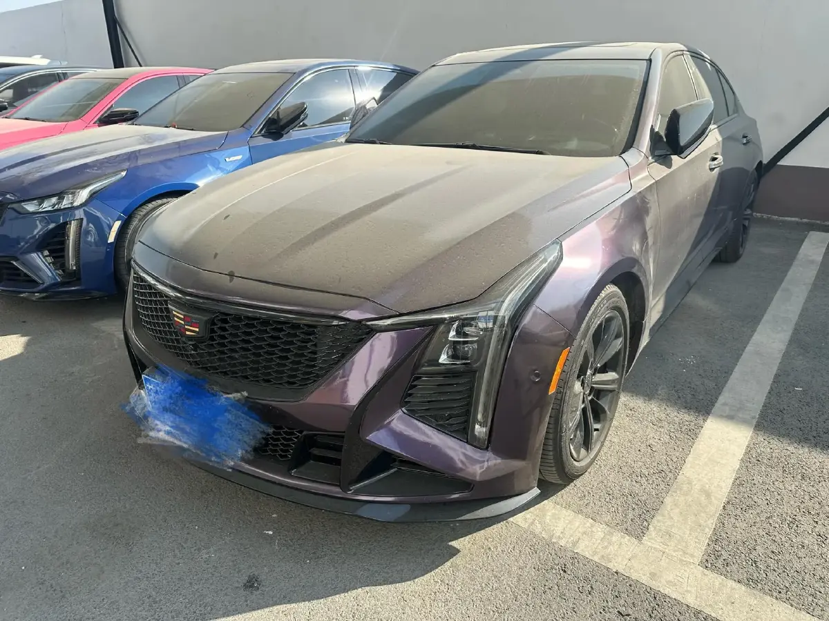 2024 Cadillac CT5 2.0T 237HP L4 10AT