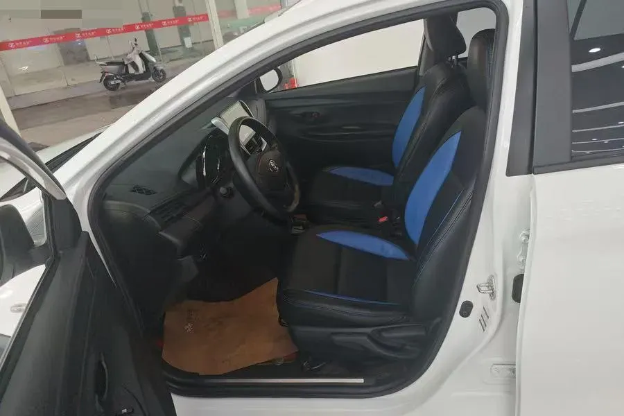 2021 Toyota Yaris L 1.5L 112HP L4 CVT,autocango,china used car exporter,china ev exporter,chinese used car exporter,chinese used ev exporter