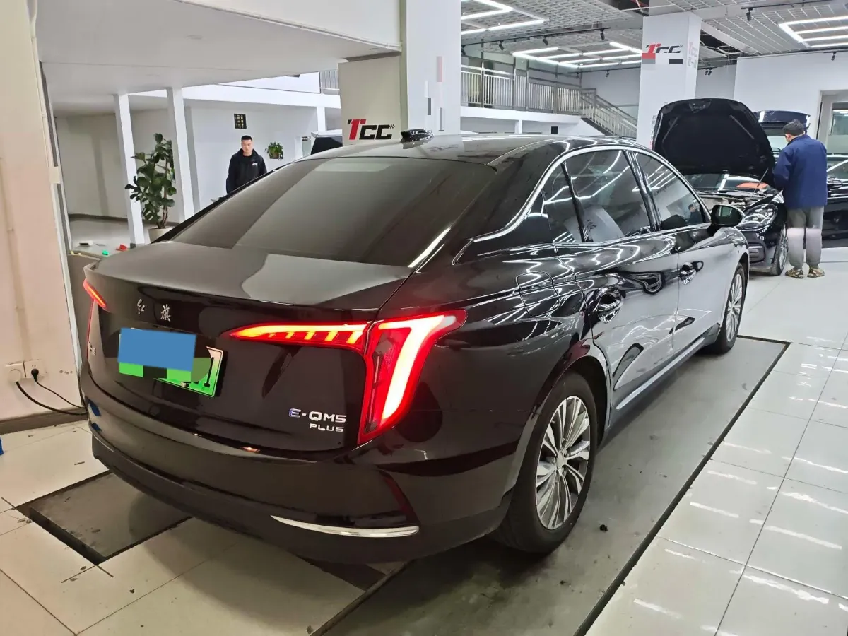 2024 HongQi E-QM5 BEV 72KWH,autocango,china used car exporter,china ev exporter,chinese used car exporter,chinese used ev exporter