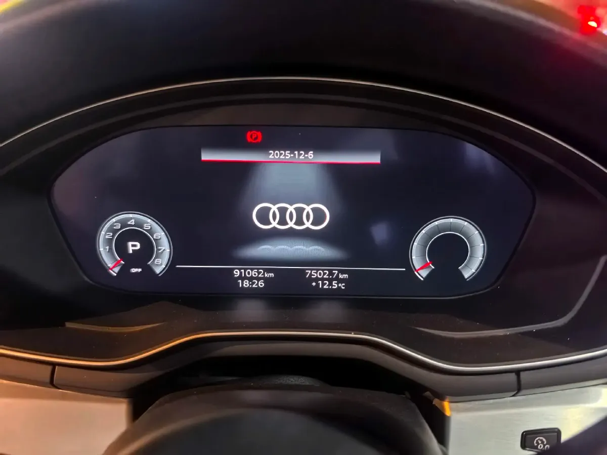 2020 Audi A4L 2.0T 190HP L4 7DCT,autocango,china used car exporter,china ev exporter,chinese used car exporter,chinese used ev exporter