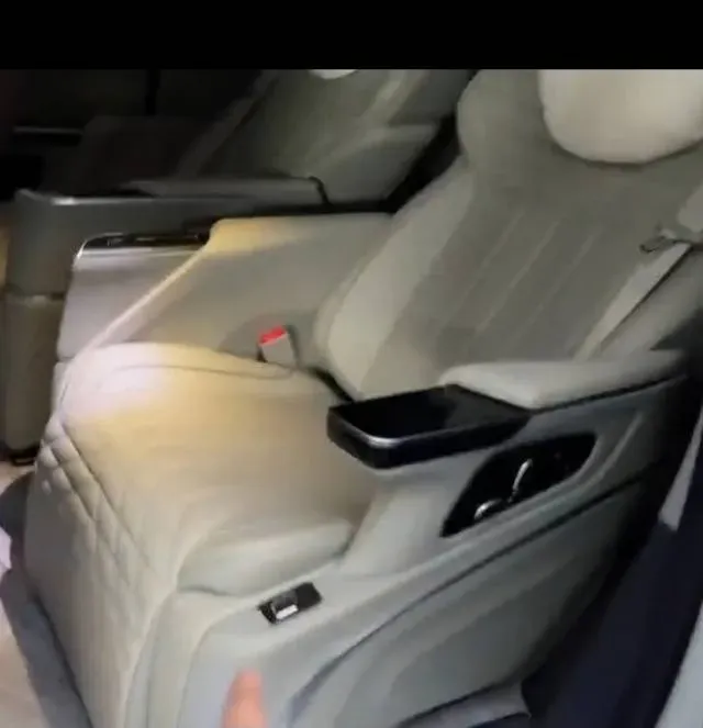 2021 Toyota Sienna 2.5L 192HP L4 E-CVT Hybrid,autocango,china used car exporter,china ev exporter,chinese used car exporter,chinese used ev exporter