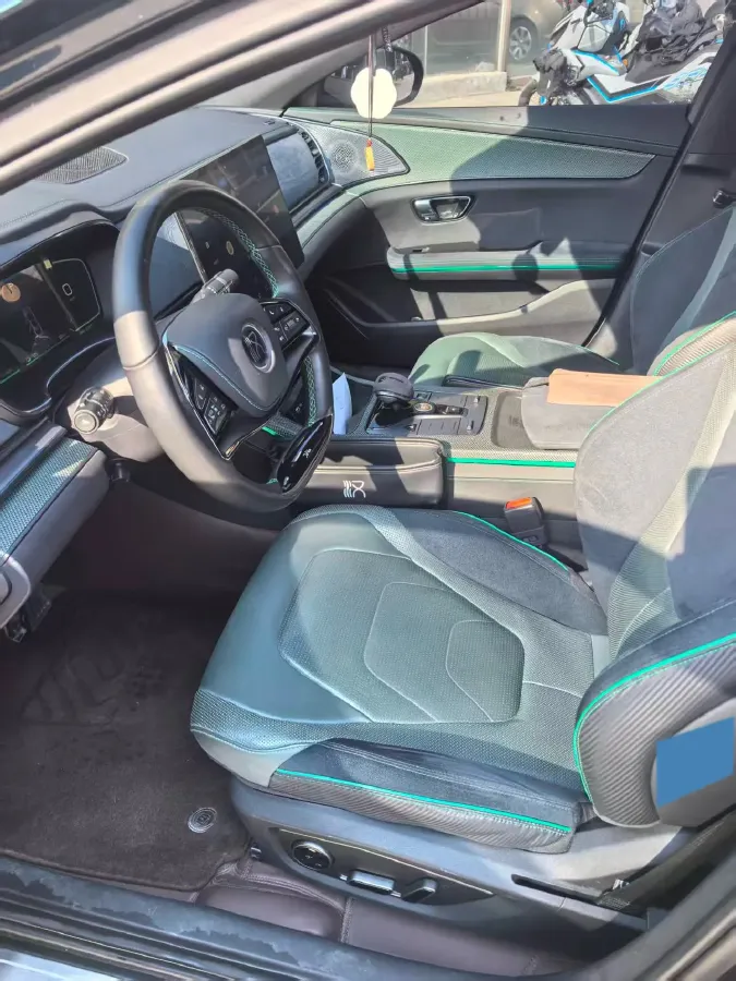 2022 Toyota Highlander 2.5L 192HP L4 E-CVT Hybrid,autocango,china used car exporter,china ev exporter,chinese used car exporter,chinese used ev exporter