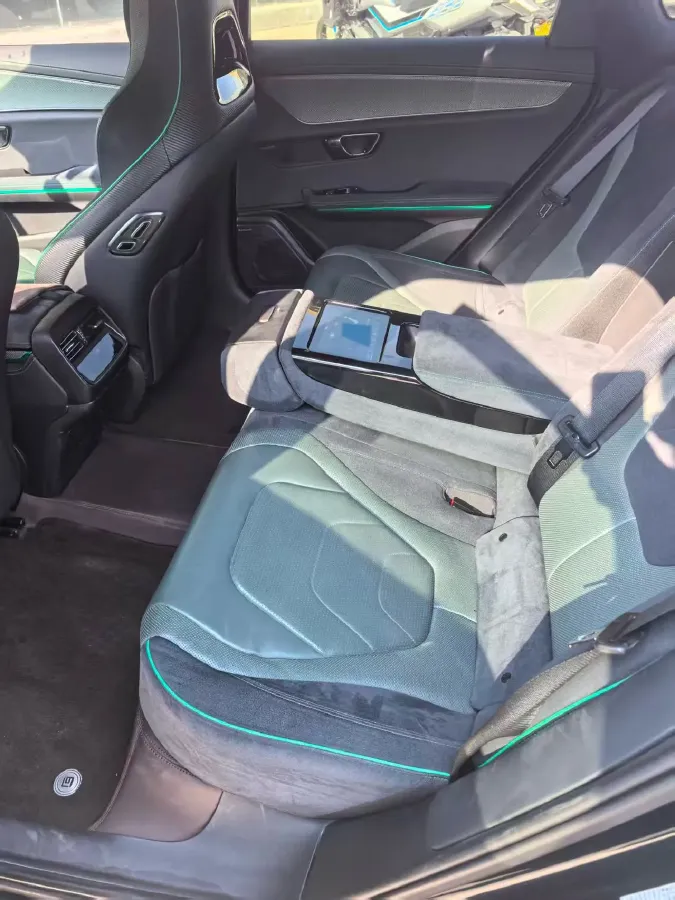 2022 Toyota Highlander 2.5L 192HP L4 E-CVT Hybrid,autocango,china used car exporter,china ev exporter,chinese used car exporter,chinese used ev exporter