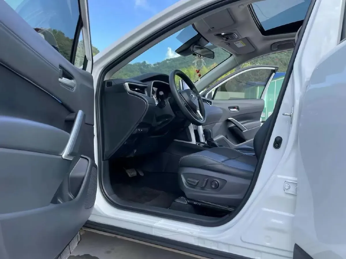 2022 Toyota Frontlander 2.0L 171HP L4 CVT,autocango,china used car exporter,china ev exporter,chinese used car exporter,chinese used ev exporter